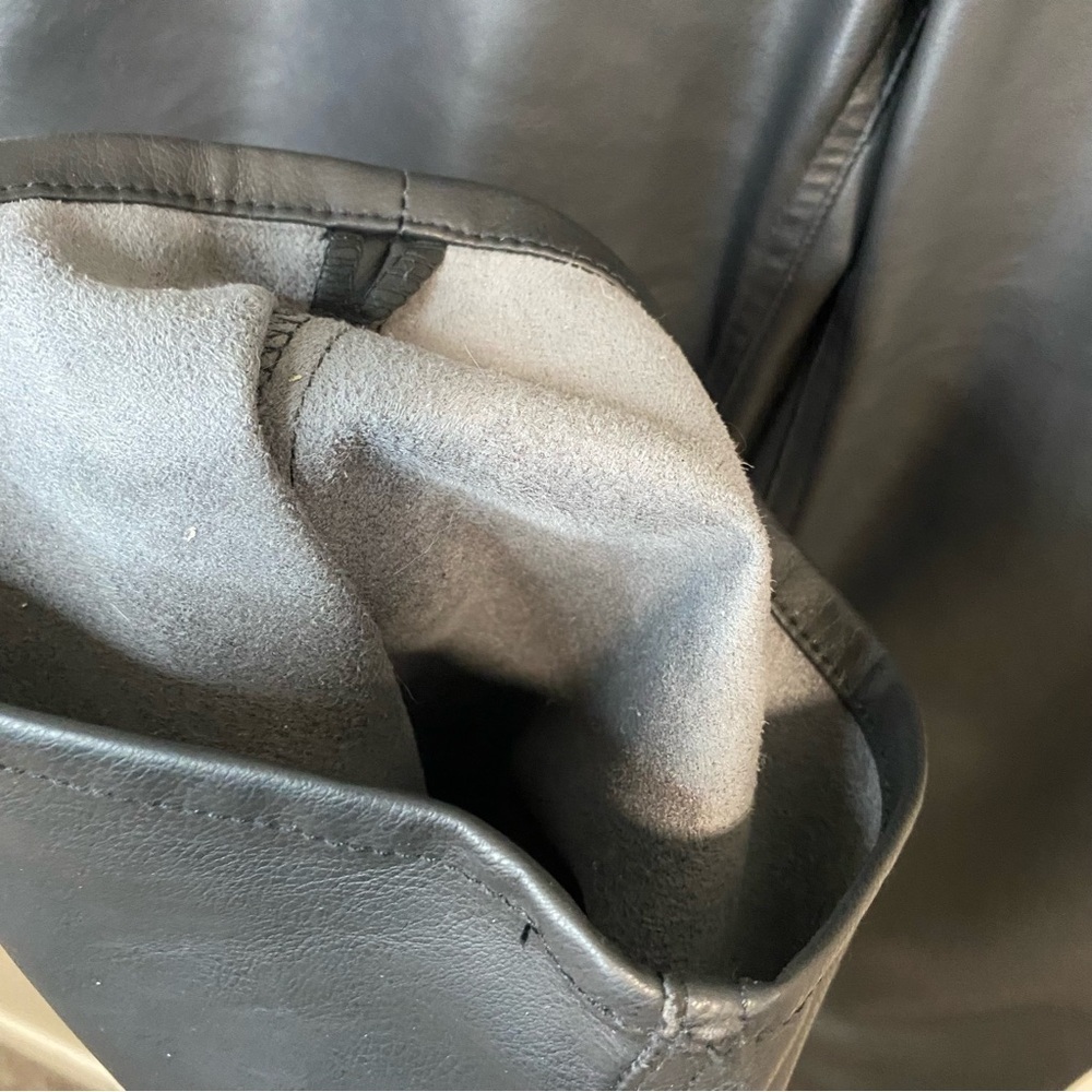 H&M - Black Vegan Leather Wide Leg Pant - 6 - Picture 7 of 11